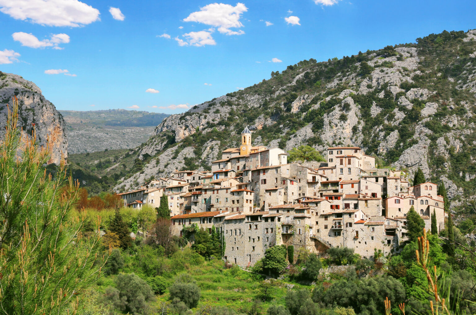 Picturesque Villages in the South of France - Wretman Estate