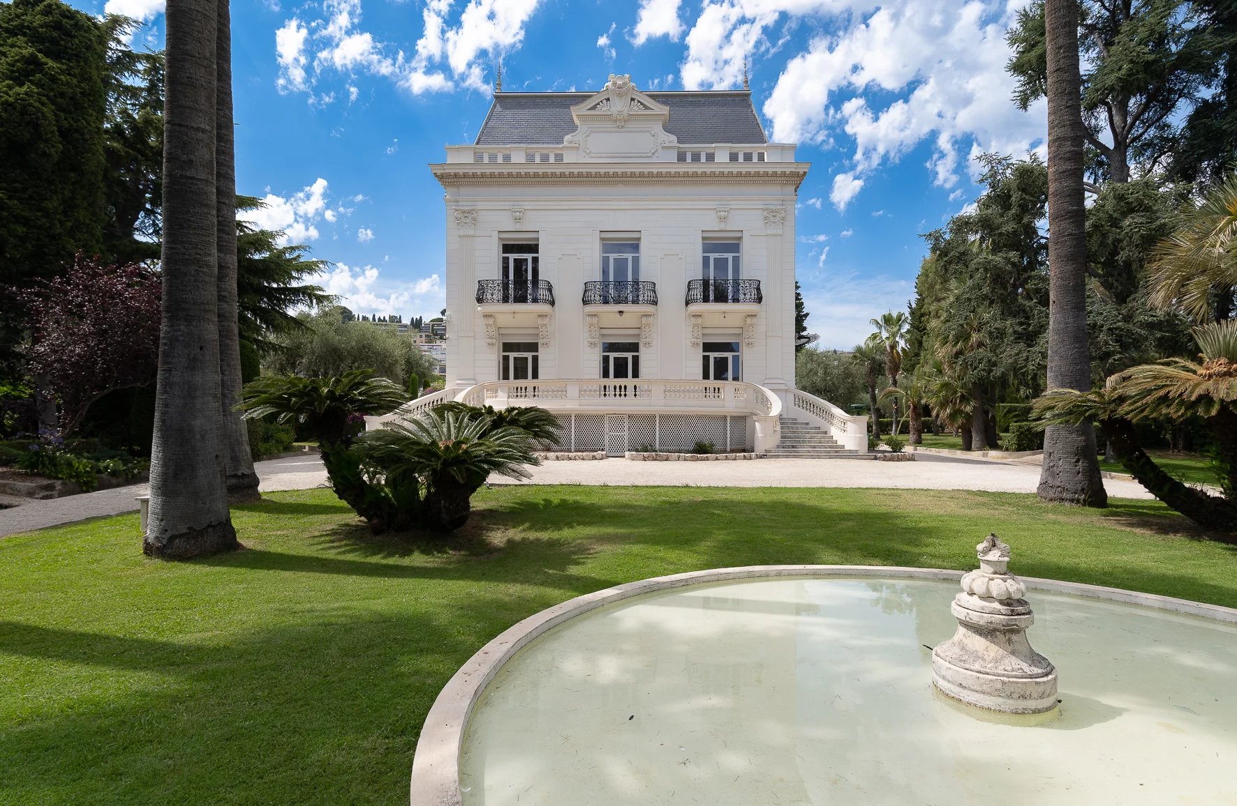 Maison de maître des années 1900 située à Nice Lanterne